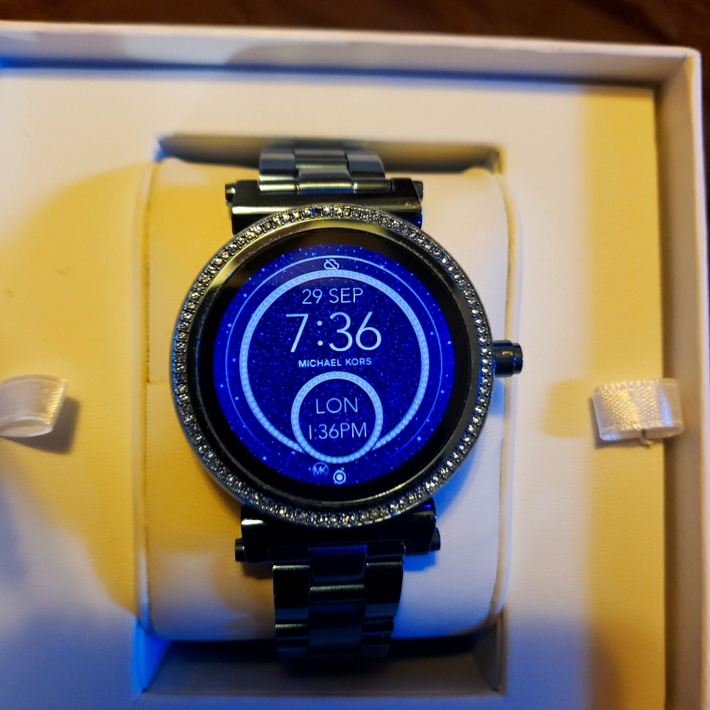 Michael Kors Sofie Access Blue Smartwatch